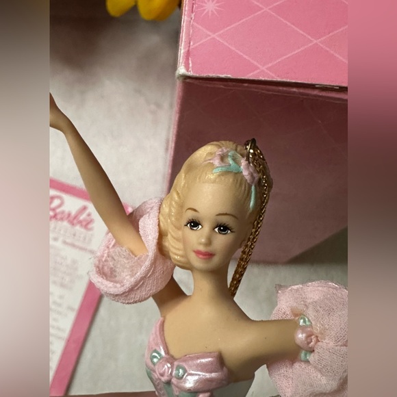 Vintage 1999 Avon Barbie As Marzipan In The Nutcracker 3rd & Final In Series - Picture 11 of 16